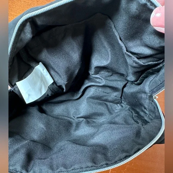 Dolce & Gabbana Beauty Quilted Black Cosmetic Pouch Makeup Bag Black - Picture 4 of 5